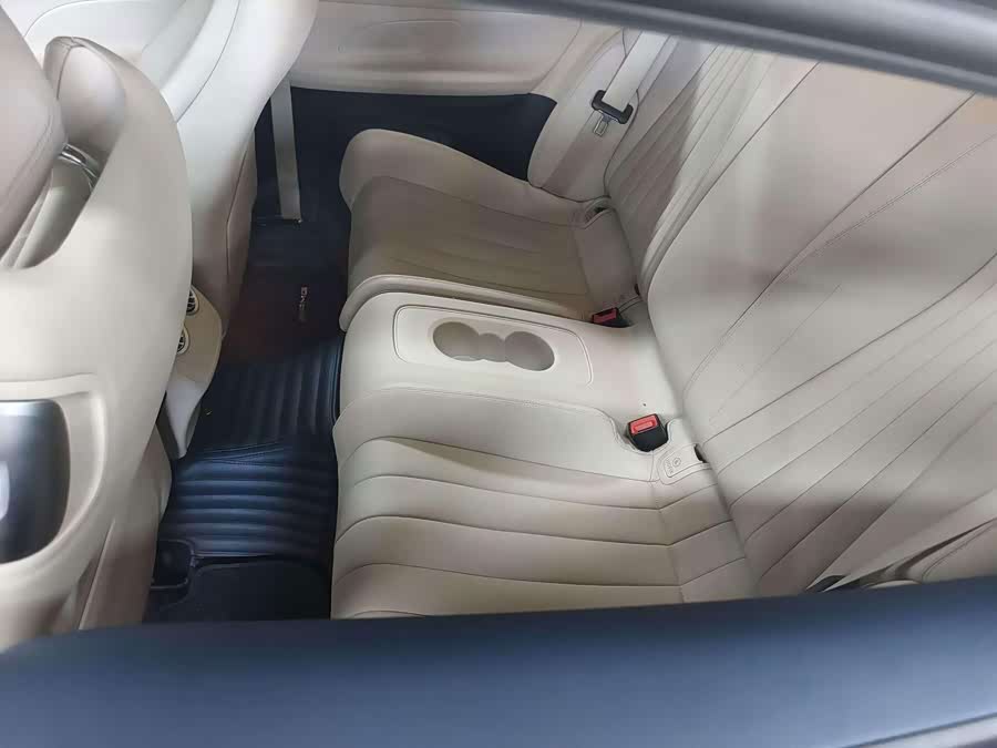 Mercedes-Benz E-Class 2021, фото 8