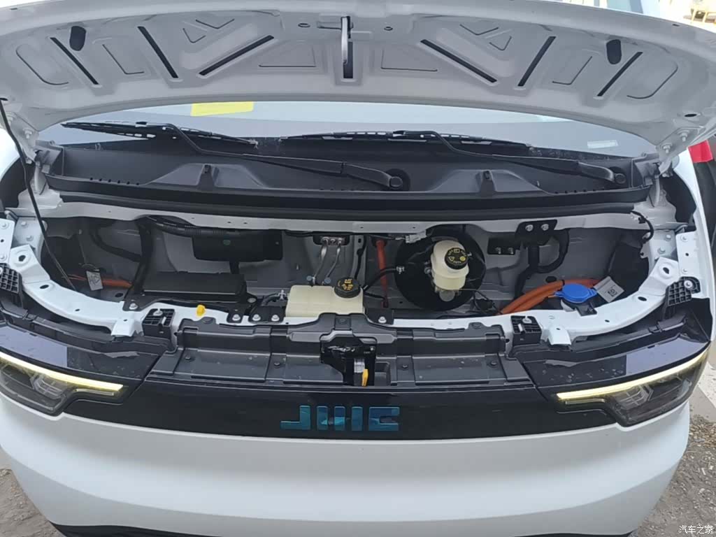 JMC E, 2026 20