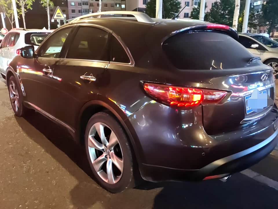 Infiniti FX