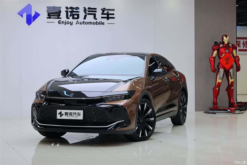 Toyota Crown, 2024 8