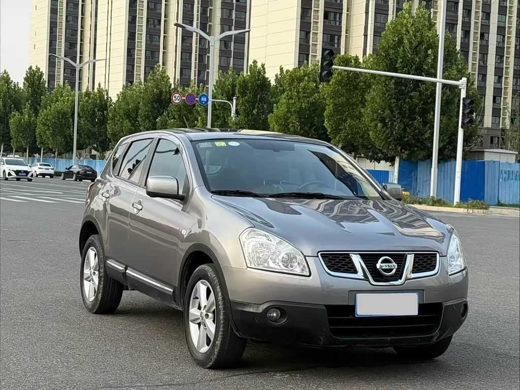 Nissan Qashqai 2011 2.0XV CVT 2WD