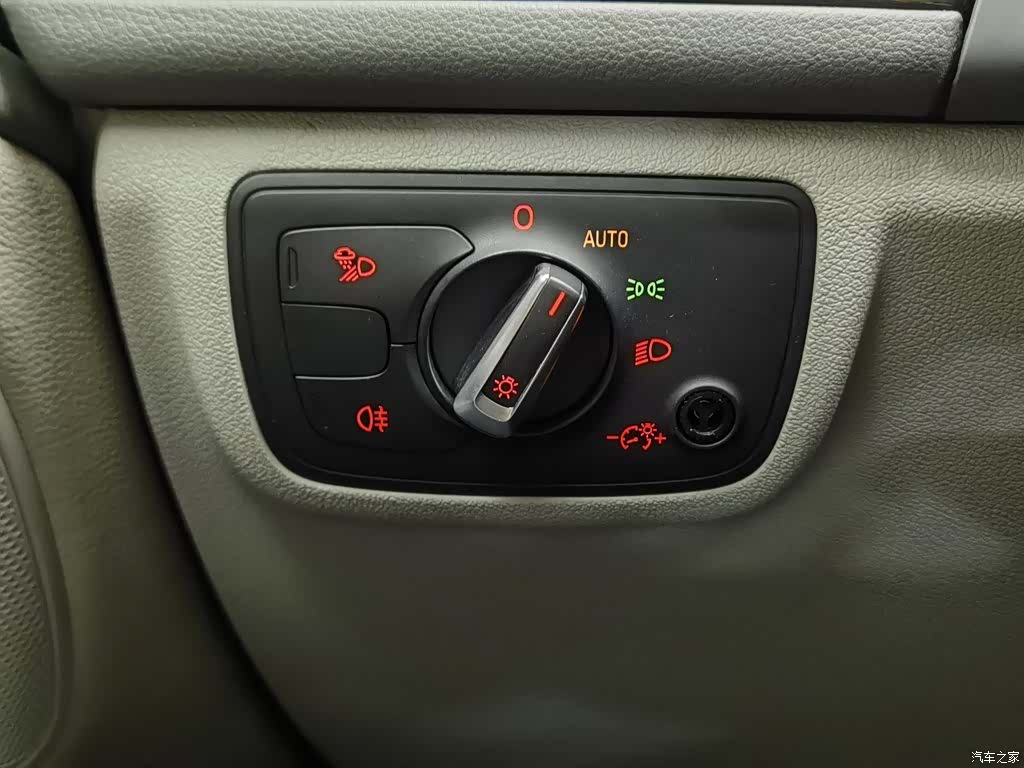 Audi A6L, 2014 21