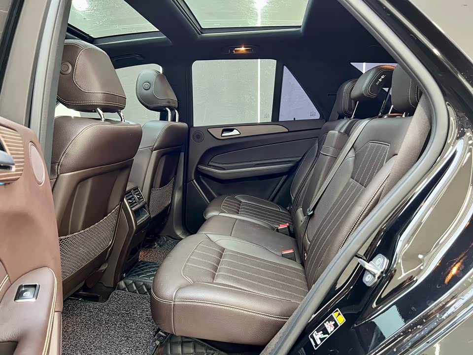 Mercedes-Benz GLE Mercedes-Benz GLE