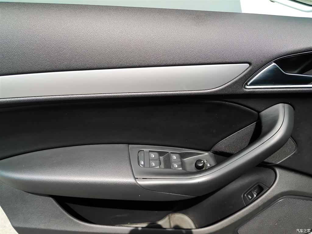 Audi Q3, 2019 8