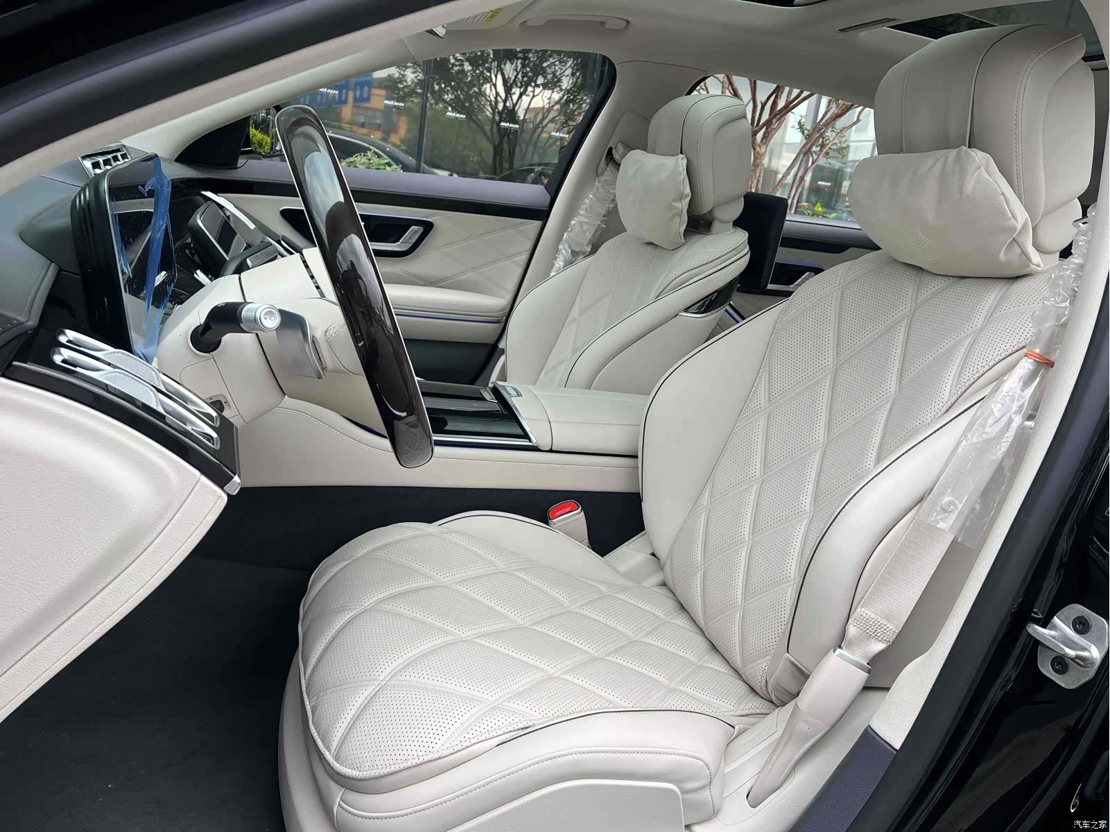 Maybach S-Class, 2026 4