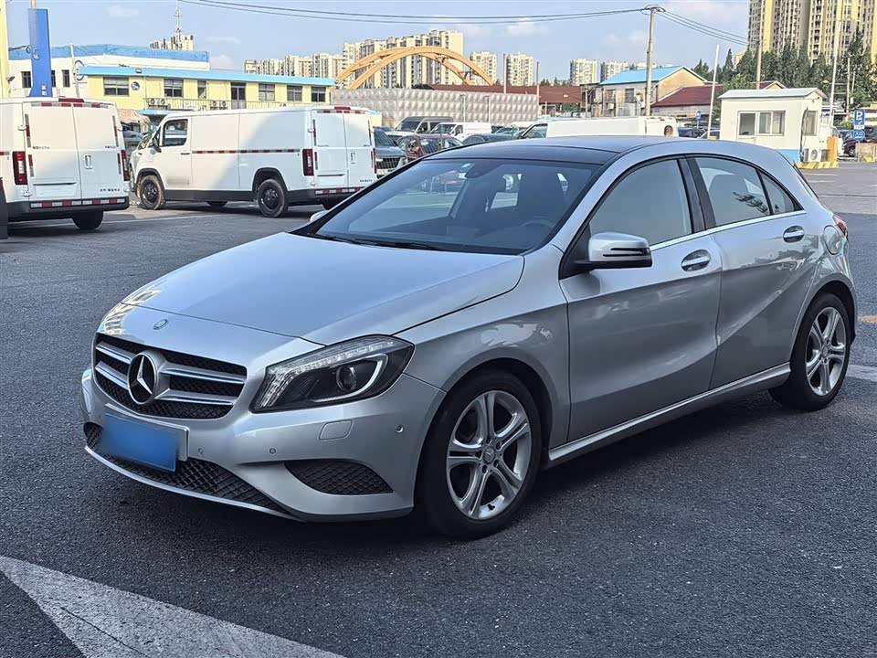 Mercedes-Benz Class A Mercedes-Benz Class A