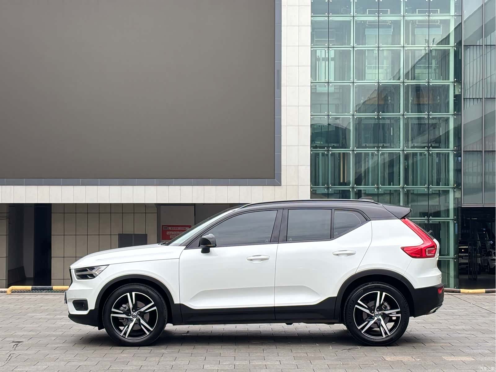 Volvo XC40, 2019 3