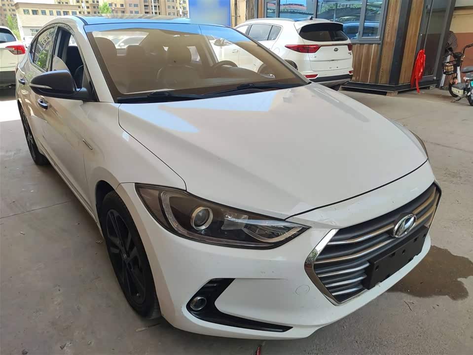Hyundai Lead