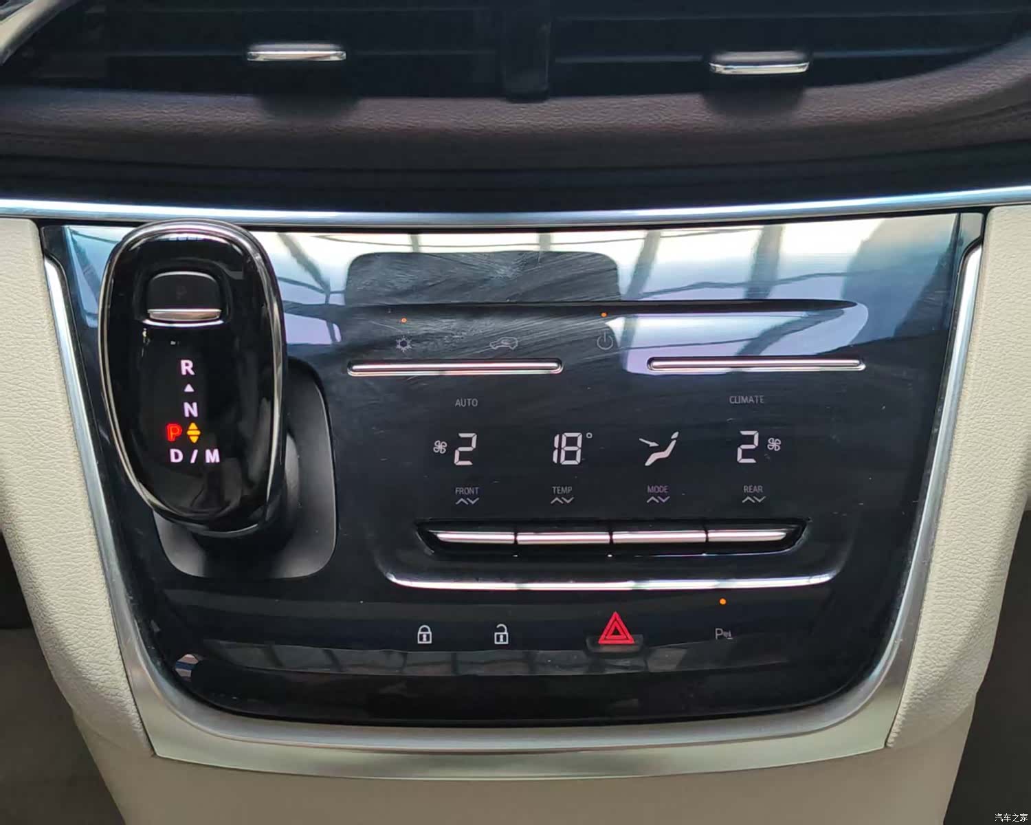 Buick GL8, 2022 11