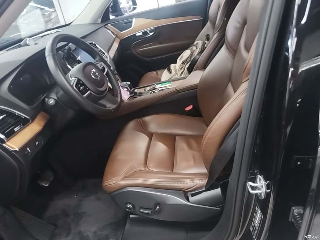 Volvo XC90, 2018 15