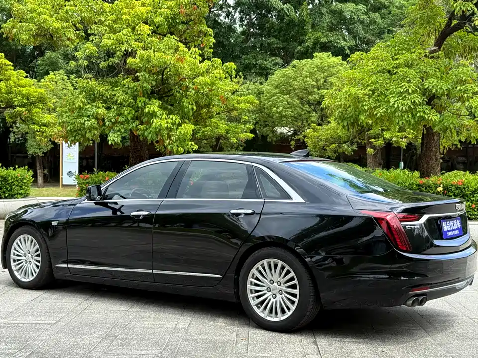 Cadillac CT6