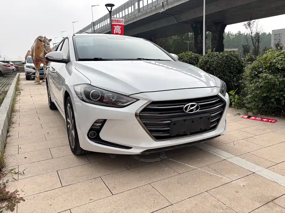Hyundai Lead