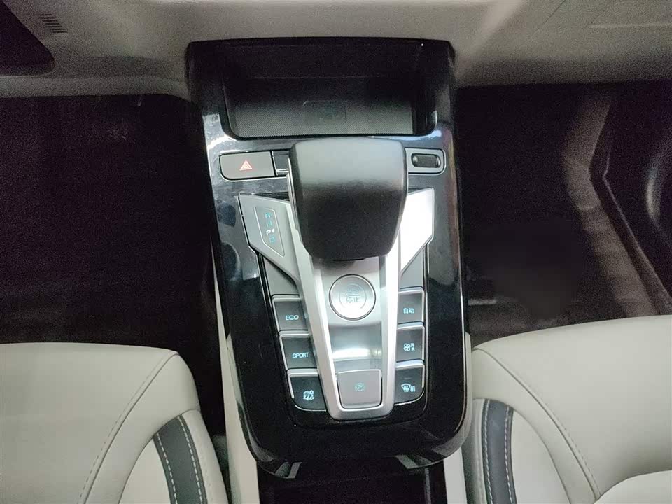 BYD Yuan Pro BYD Yuan Pro