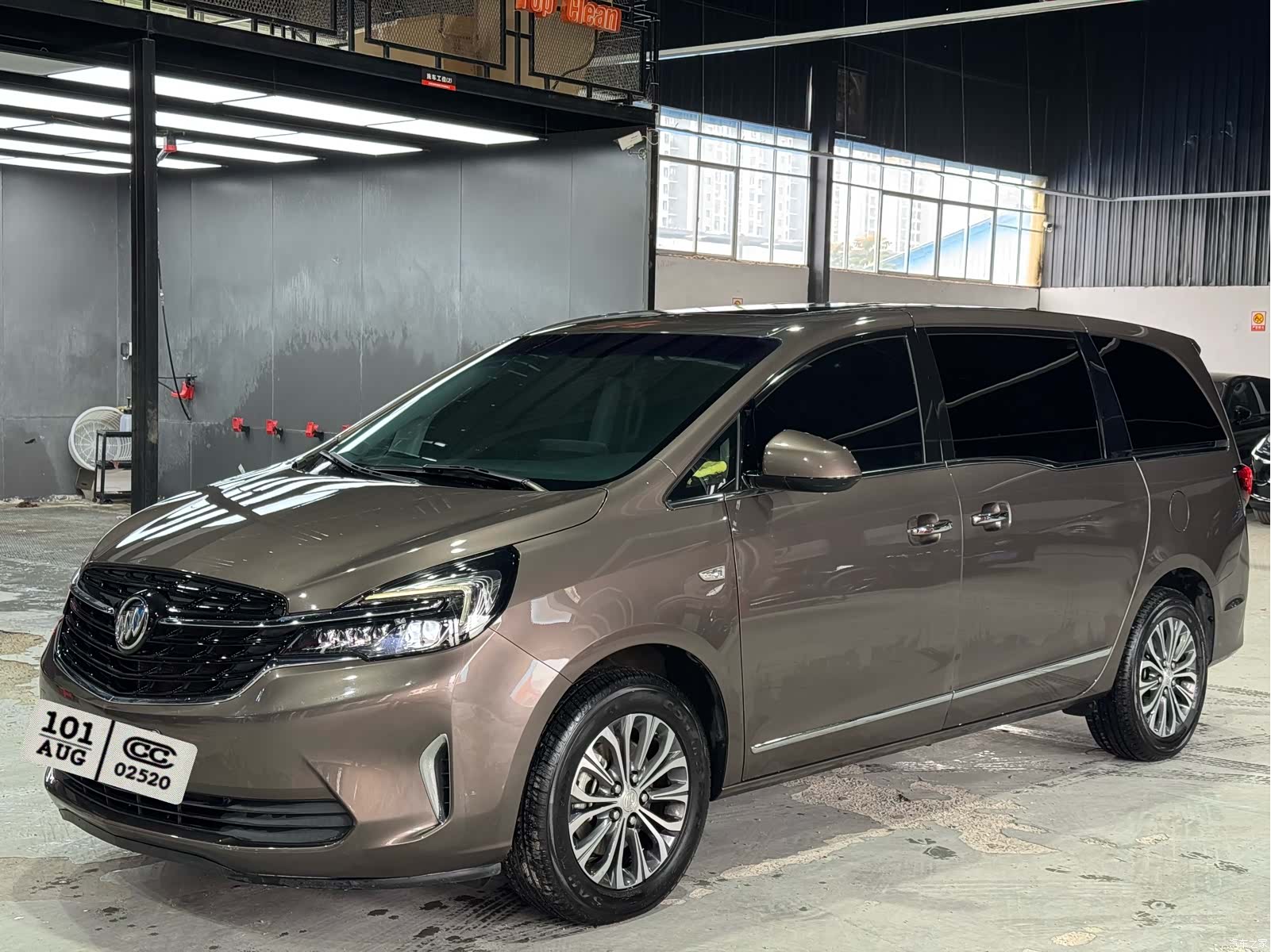 Buick GL8, 2022 1