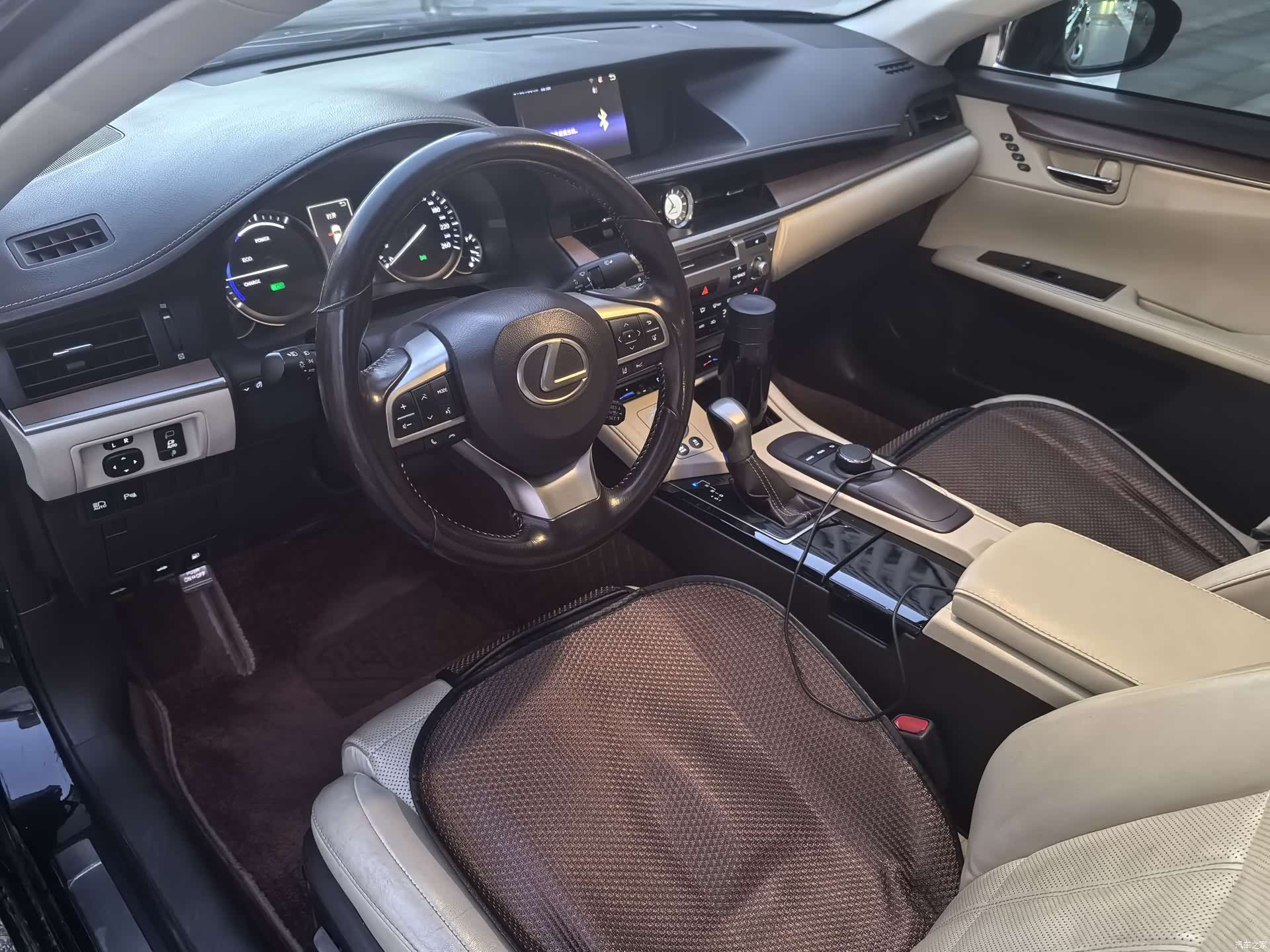 Lexus ES, 2015 22