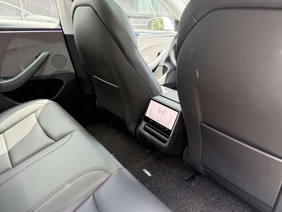 Tesla Model 3 Tesla Model 3