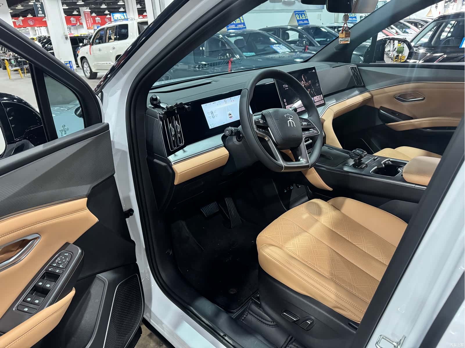 BYD Song, 2025 8