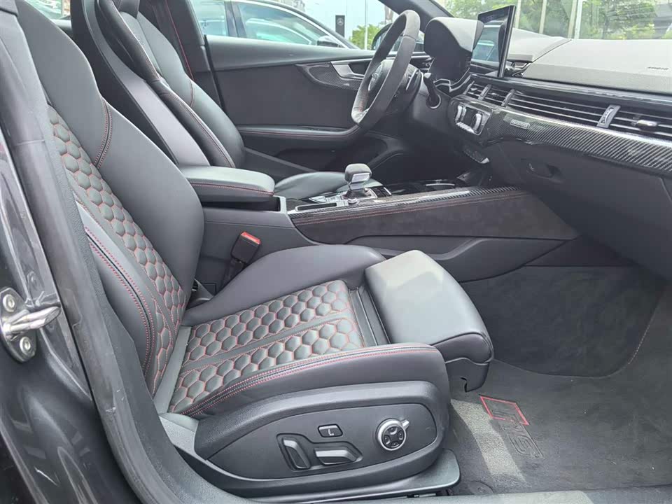 Audi RS 5