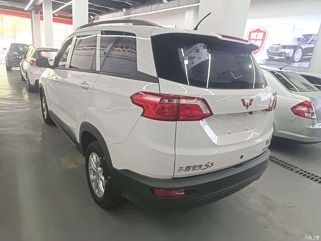 Wuling Hongguang, 2019 все фото