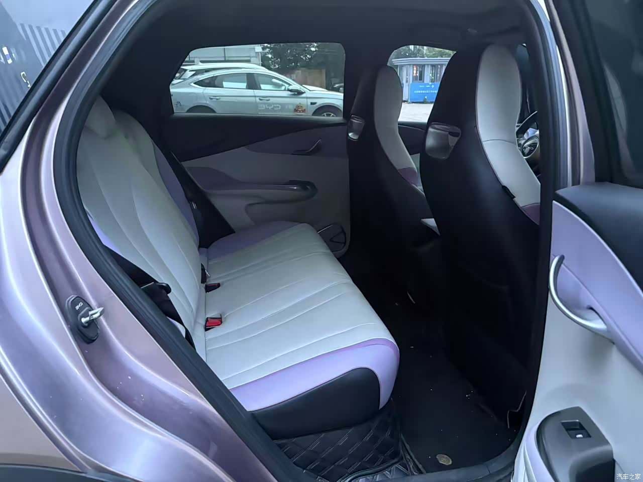 BYD Dolphin, 2022 9