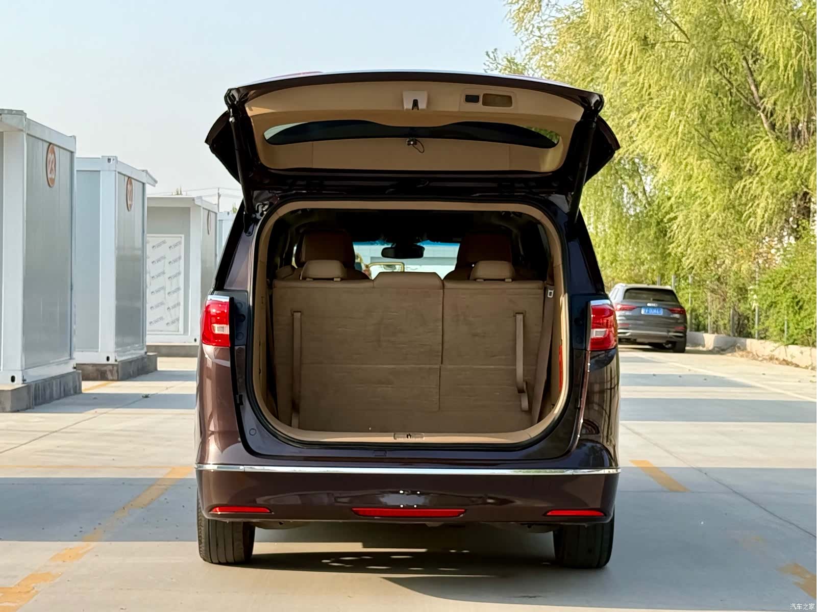 Buick GL8, 2019 11