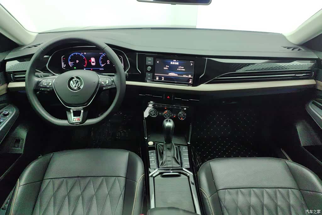 Volkswagen Passat, 2020 12