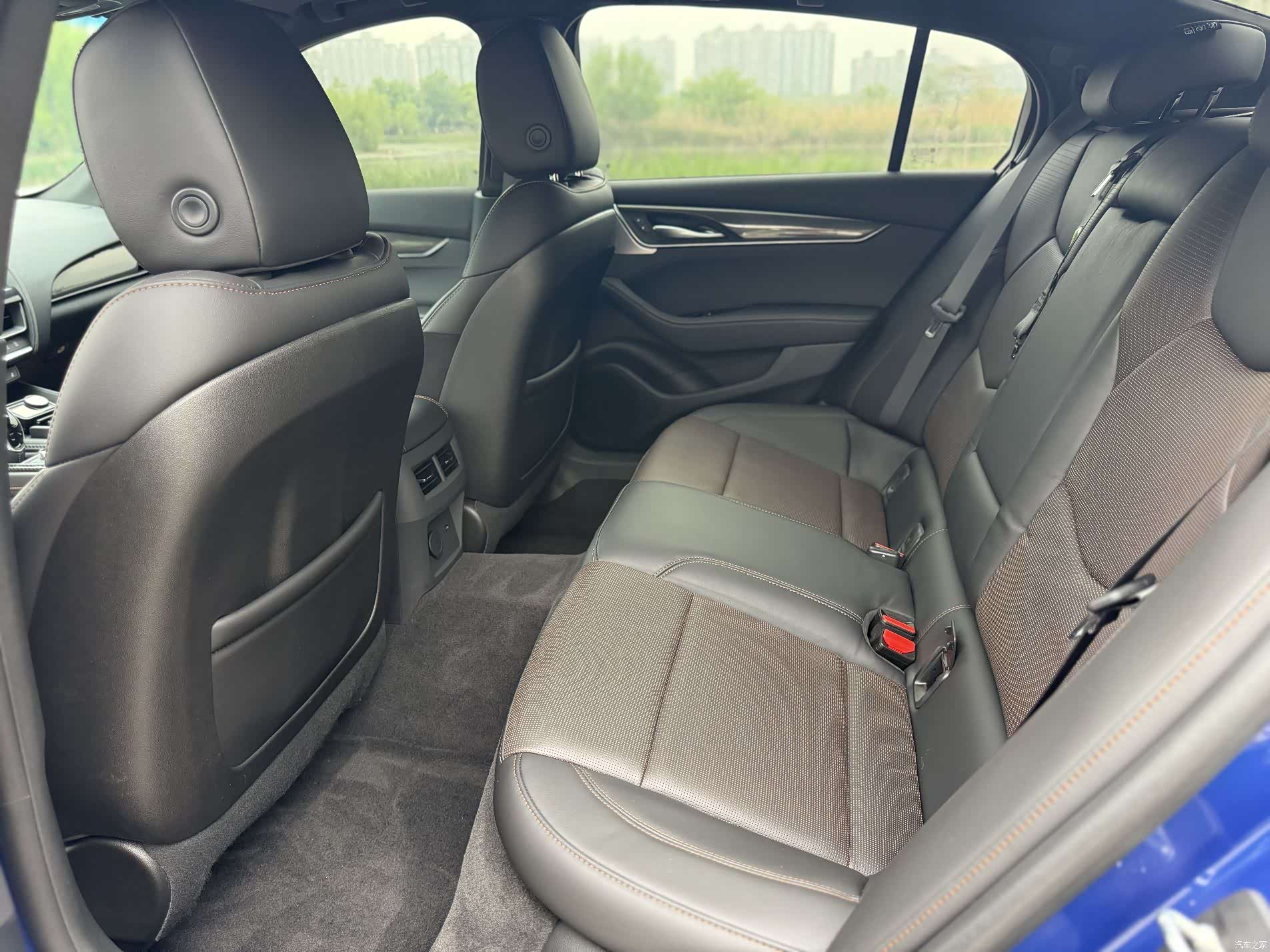 Cadillac CT5, 2020 все фото