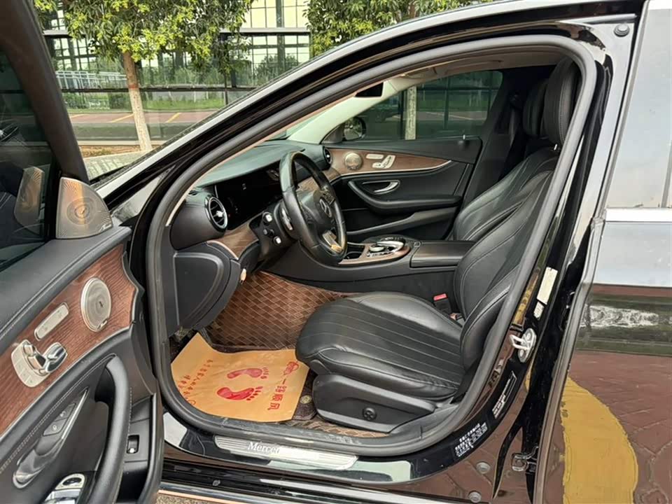 Mercedes-Benz E-class Mercedes-Benz E-class