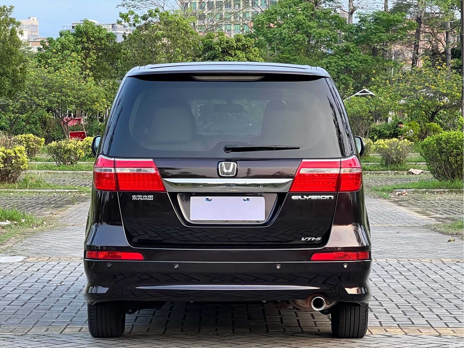 Honda Elysion, 2015 все фото