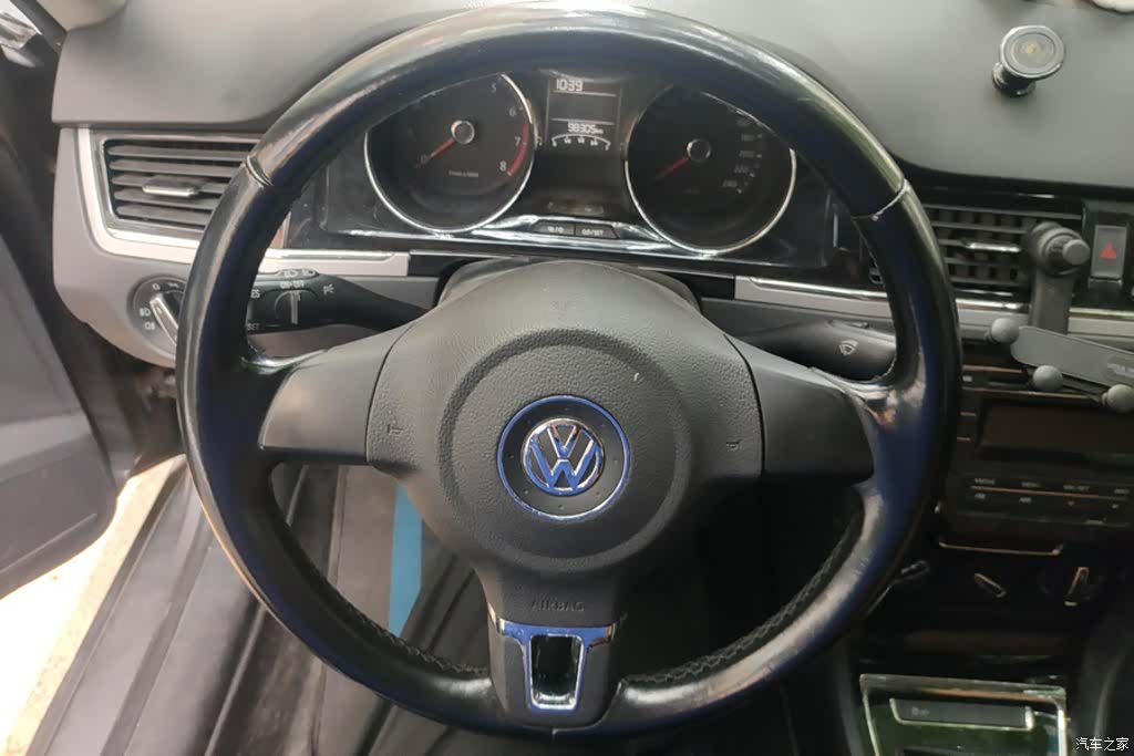 Volkswagen Bora, 2013 15