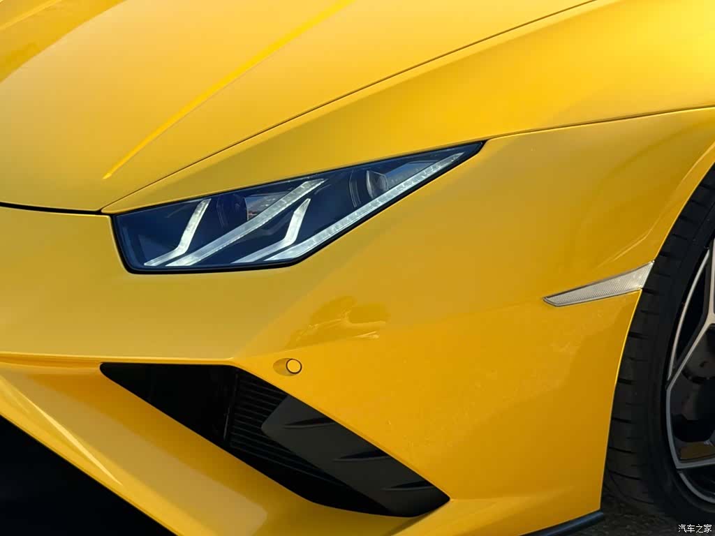 Lamborghini Huracán, 2023 23