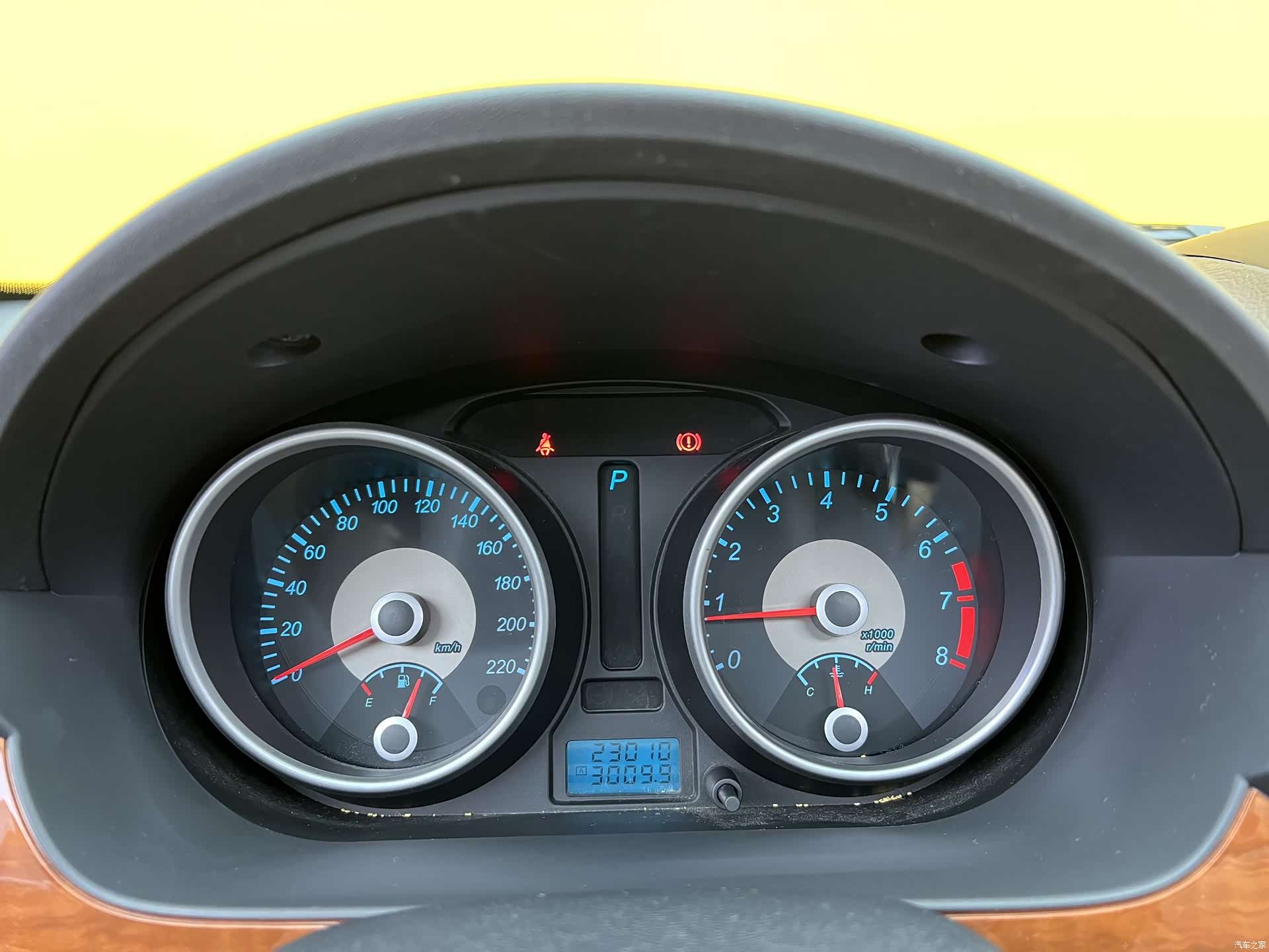 Buick 1.6LX-AT, 2010 21