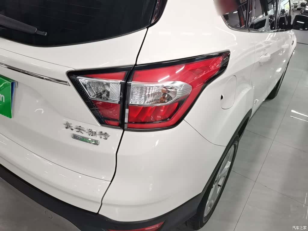 Ford Kuga, 2018 24
