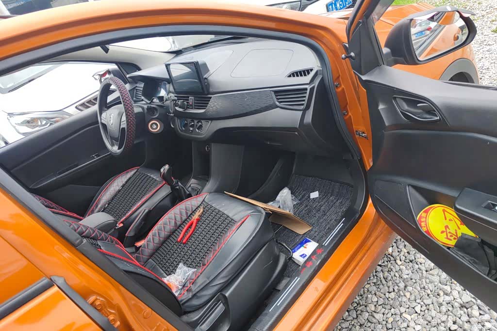 Wuling 310, 2017 8