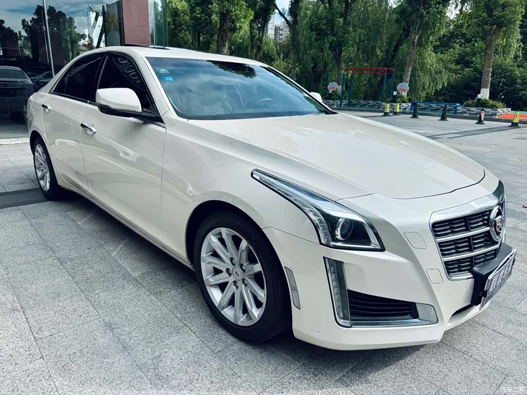Cadillac CTS, 2015 4