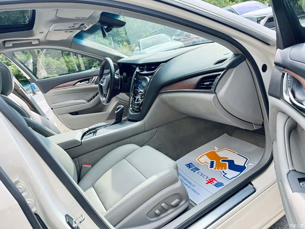 Cadillac CTS, 2015 13