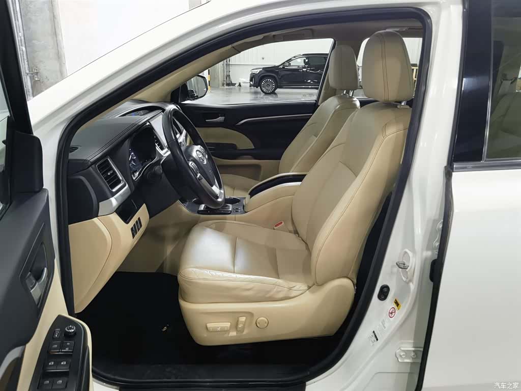 Toyota Highlander, 2015 10