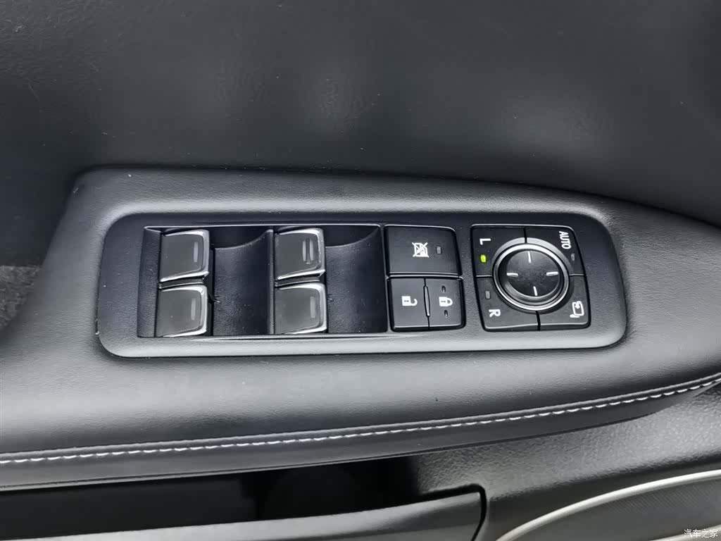 Lexus RX, 2018 9