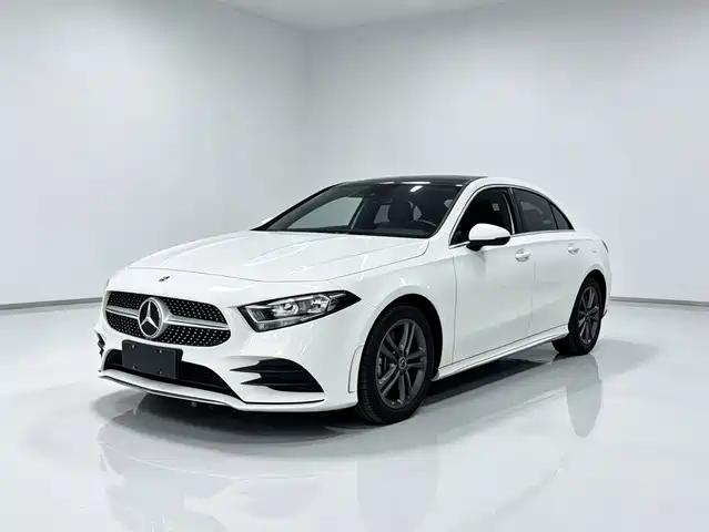 Mercedes-Benz A-Class 2023 — купить из Китая под заказ