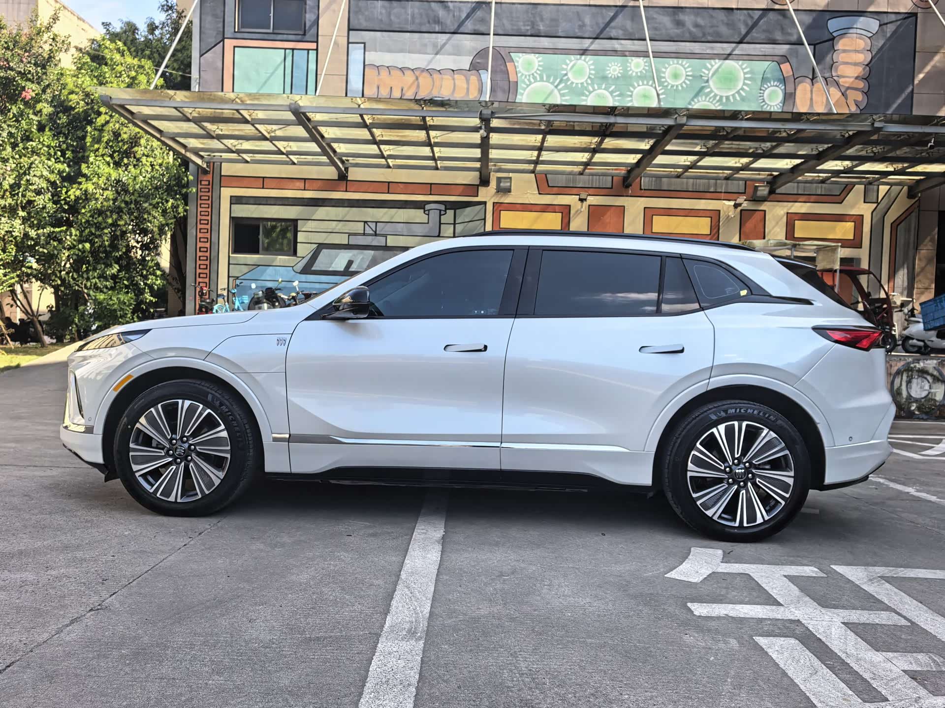 Buick E5, 2023 21