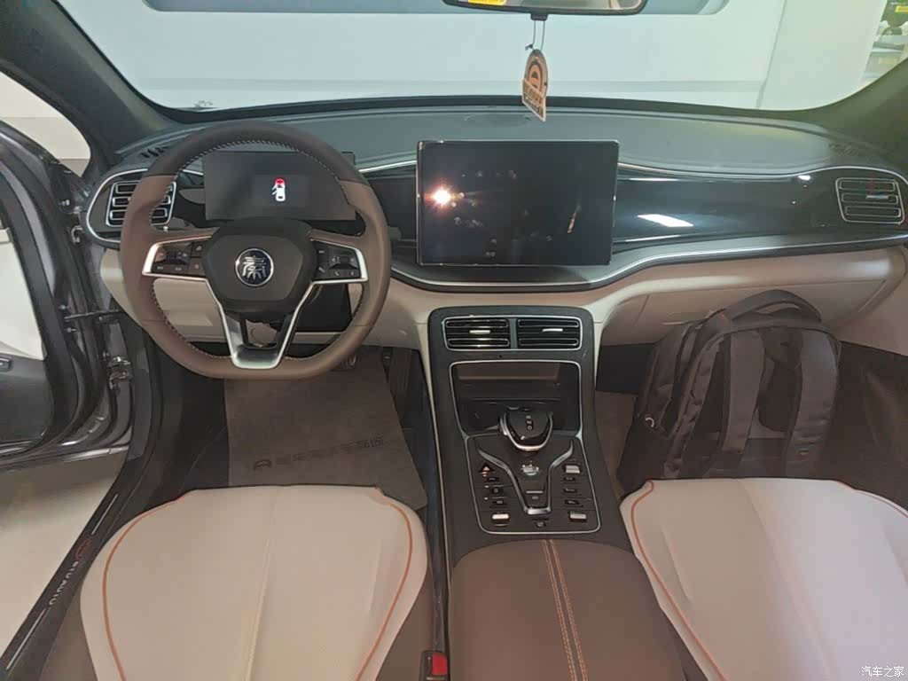 BYD Qin, 2024 10