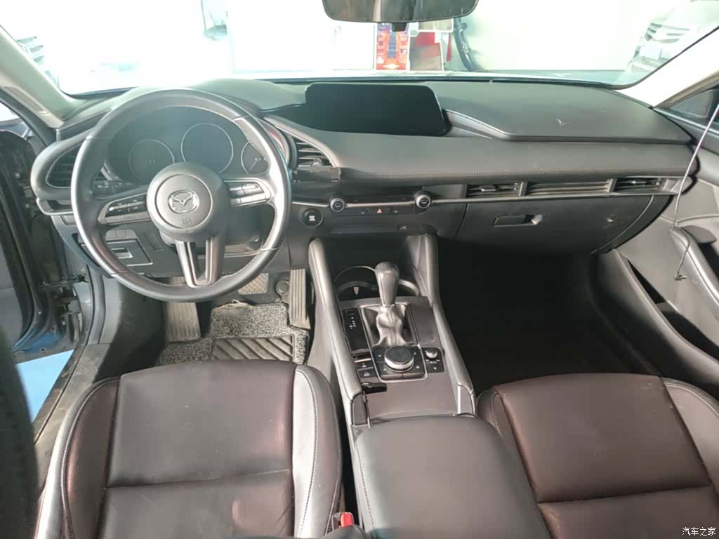 Mazda Mazda3, 2020 10