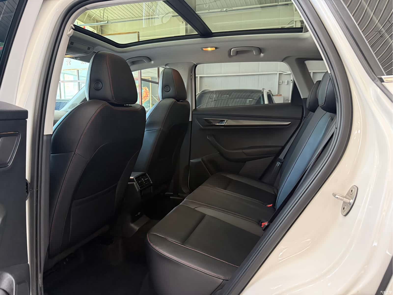 Skoda Karoq, 2023 6