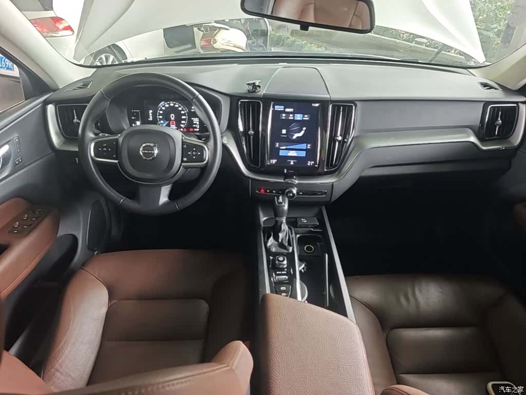 Volvo XC60, 2019 10