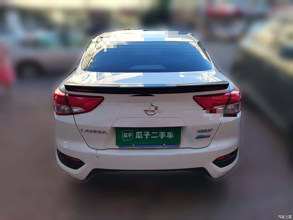 Nissan V, 2019 все фото