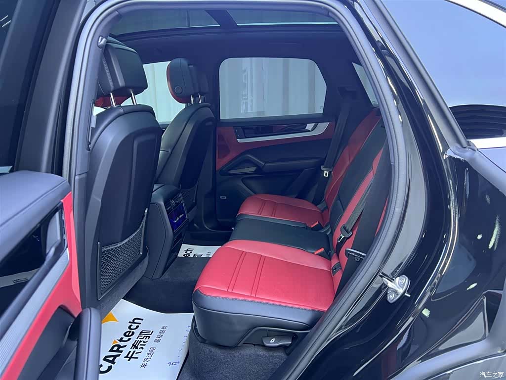 Porsche Cayenne, 2024 8