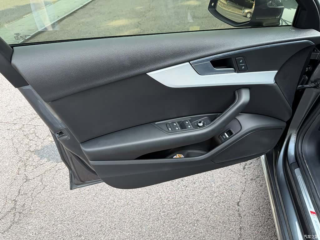 Audi A4L, 2022 6