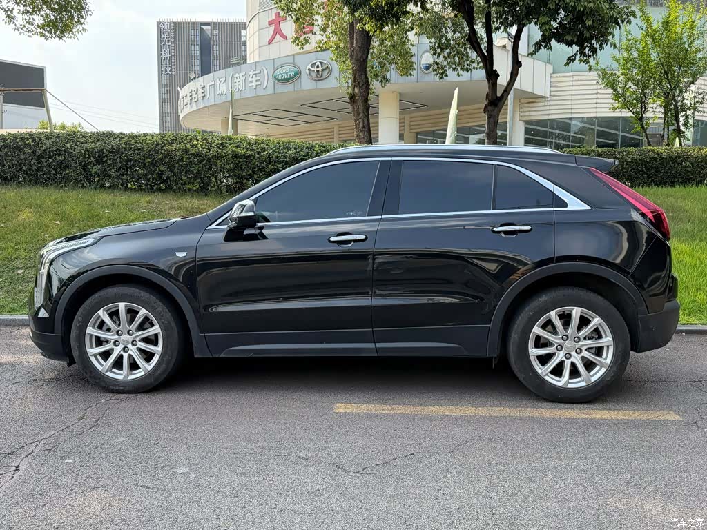 Cadillac XT4, 2020 3