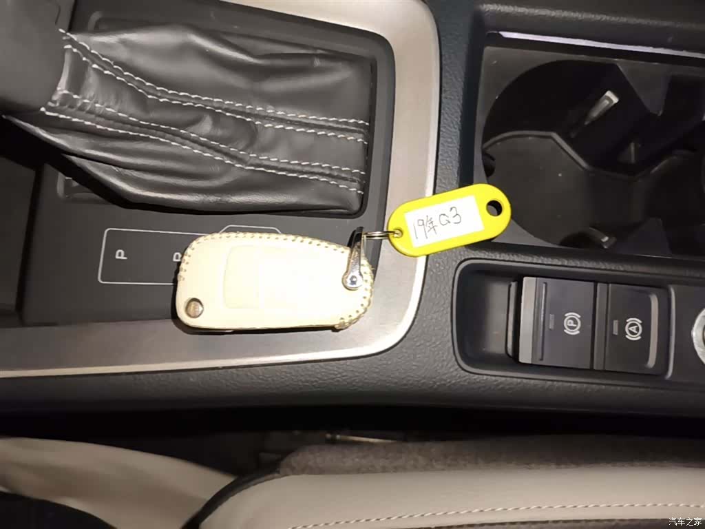 Audi Q3, 2019 9
