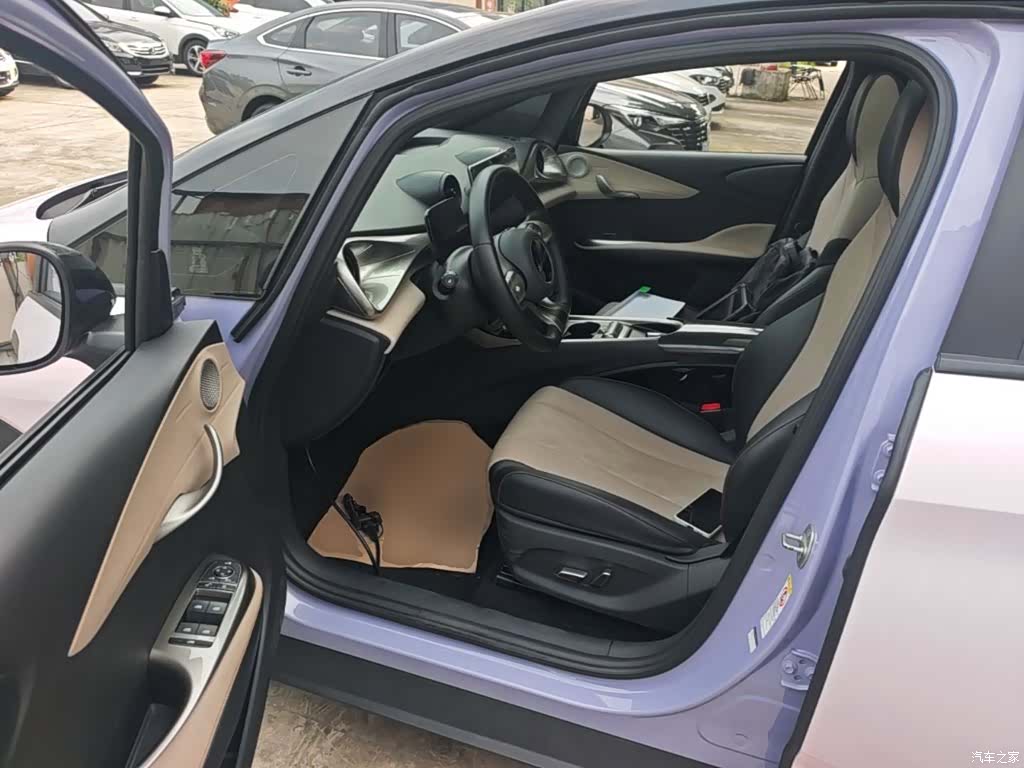 BYD Dolphin, 2023 15